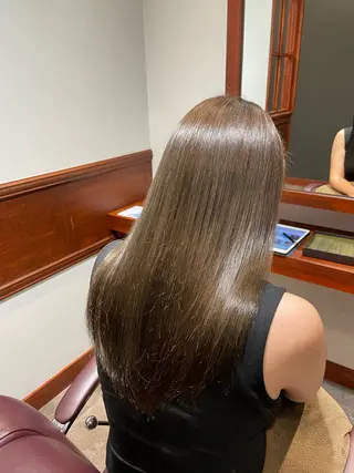 ロング カラー ベージュ/透明感/ 桃子のヘアスタイル