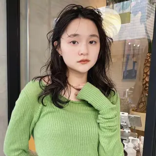 セミロング カラー honoka ikegamiのヘアスタイル