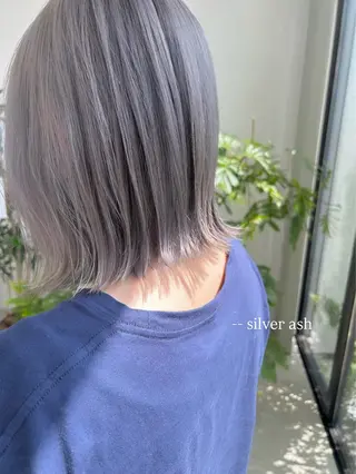 ショート カラー suehiro yunaのヘアスタイル
