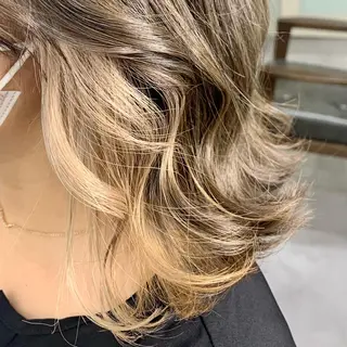 ショート カラー 中本 達也のヘアスタイル