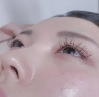 マツエク・マツパ 石渡このみ 🍊レイヤーカットのヘアスタイル