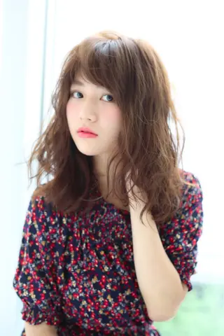 ミディアム パーマ 星 沙織のヘアスタイル