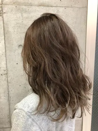 ロング カラー 大栗 佑也  髪質改善のヘアスタイル