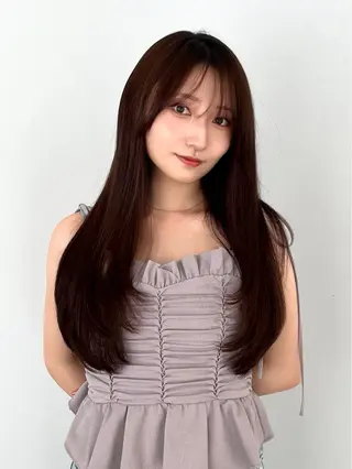 ロング カラー 顔周りレイヤーカット 透明感カラー達冨のヘアスタイル