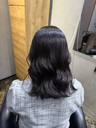 セミロング カラー 透明感カラー/パーマ 🌀アオノアユミのヘアスタイル