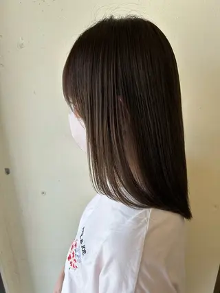 セミロング 高津 千慧のヘアスタイル