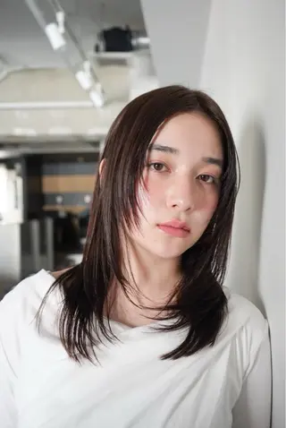 ロング rino LUVISMのヘアスタイル