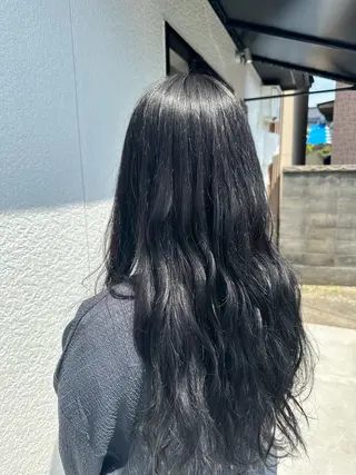 ロング カラー 林 萌恵のヘアスタイル