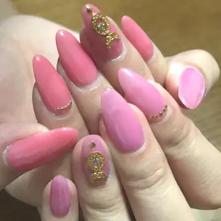 ネイル 高山 歩美のネイルデザイン