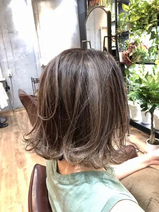 ミディアム カラー LODAT横浜 by little【ロダットヨコハマ バイリトル】所属・TO RUのヘアスタイル