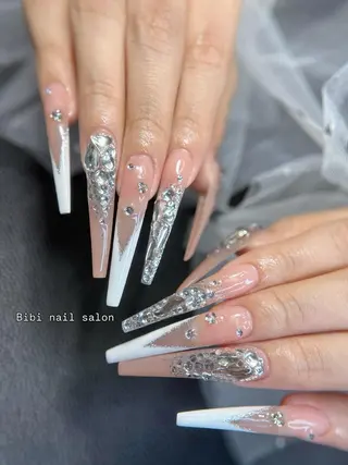 ロング Bibi beauty spa Osaka所属・Chann Channのネイルデザイン