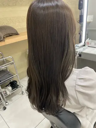 ロング 稲吉 由莉穂のヘアスタイル