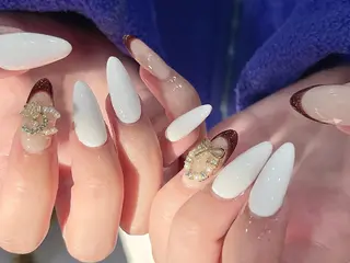 ネイル Shis_🦄shi 韓国風キラキラネイルのネイルデザイン