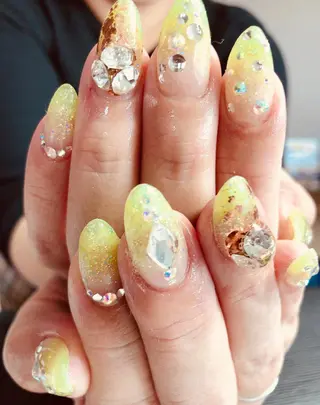 ネイル 札幌ネイルgorella所属・gorella Ａのネイルデザイン