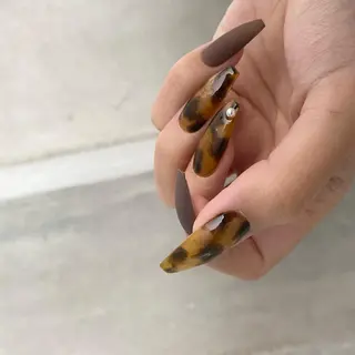 ネイル Ray. ／綺麗目ニュアンスのネイルデザイン