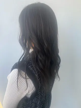 ロング カラー ase.糸島店所属・UEDA AYAのヘアスタイル