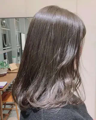 ミディアム カラー 【ミディアムと ロングに特化】島田恋のヘアスタイル