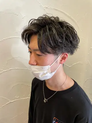 カラー 【店長】インナー指名 No.1戸塚優思のヘアスタイル