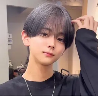 ミディアム ニュアンス王子 🥀𓈒のヘアスタイル