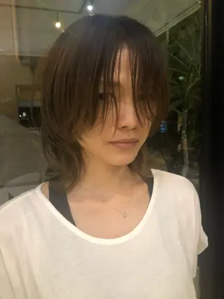 ミディアム カラー 林 梓のヘアスタイル