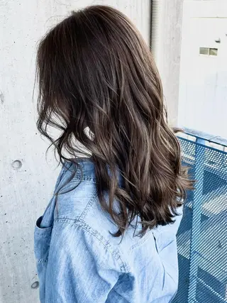 セミロング 🌟透明感カラー 🌟松岡勇輝のヘアスタイル