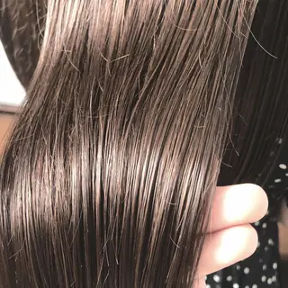 ミディアム 植田 彩加のヘアスタイル