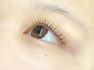 マツエク・マツパ hair&eyelash Foria所属・阿部 生美のマツエク・マツパデザイン