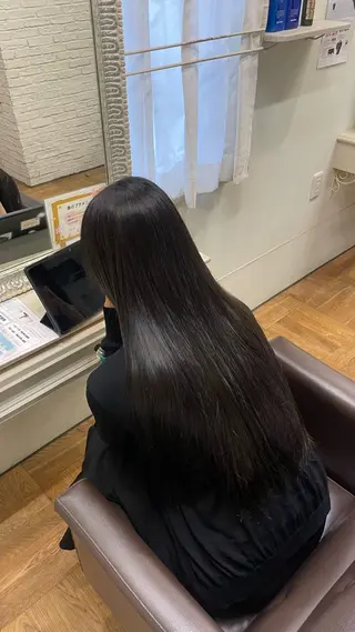 カラー 奥村 悠菜のヘアスタイル