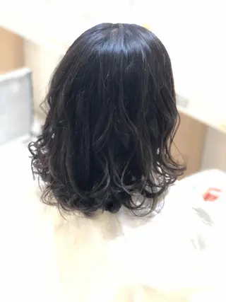 ミディアム SHIRATORI MITSUKIのヘアスタイル