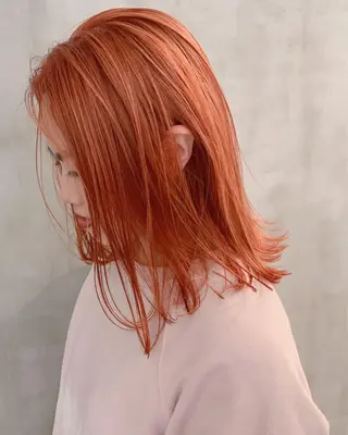 ミディアム カラー 鈴木 美紅のヘアスタイル