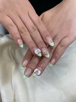 ネイル koyu 🩶のネイルデザイン