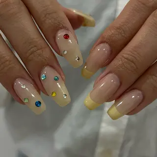 ネイル Ray. ちゅるん系ニュアンスのネイルデザイン