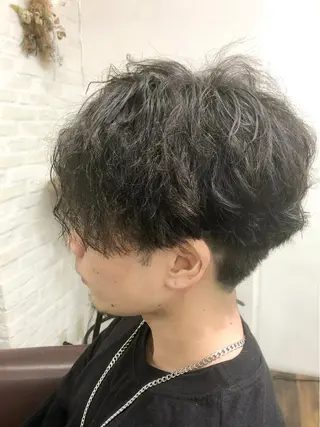 ショート パーマ メンズ Soleria所属・艶髪/酸性ストレート 根本零のヘアスタイル