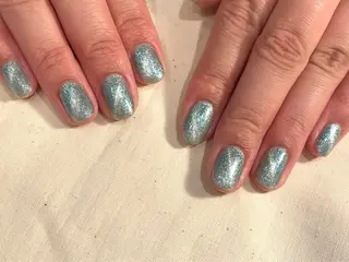 ネイル 篠塚 愛理のネイルデザイン