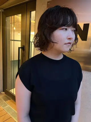 ショート パーマ 暖色カラー 🌼クニトウメイのヘアスタイル