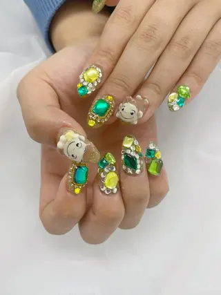 ネイル 五十嵐 美智のネイルデザイン