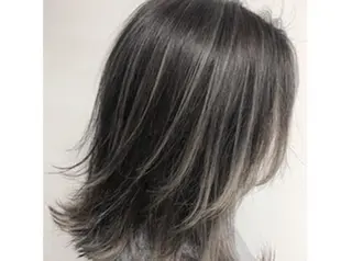 ミディアム カラー siesta by amble luxeのヘアスタイル