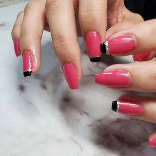 ネイル ネイルサロンベルティ .ひとみのネイルデザイン