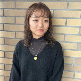 セミロング en⁺　trust所属・山口 麗音のヘアスタイル