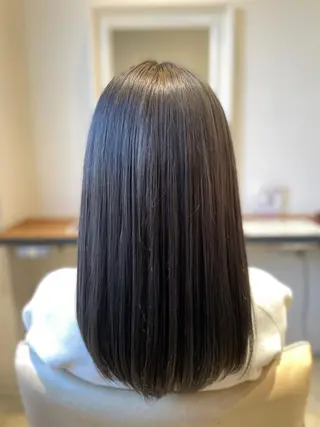 セミロング salowin suite 柏所属・髪質改善特化 専門美容師オクダ♂のヘアスタイル