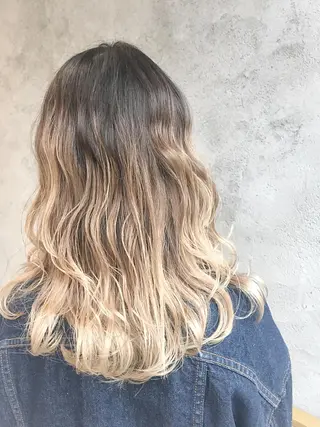 セミロング カラー EMANON天神所属・Hitomi Ezakiのヘアスタイル