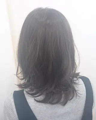 ミディアム 山田 一輝のヘアスタイル