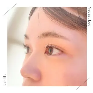 マツエク・マツパ Neoest Log ＋ bell所属・荒川 鈴菜のヘアスタイル