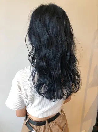 セミロング カラー 安藤 佑衣のヘアスタイル