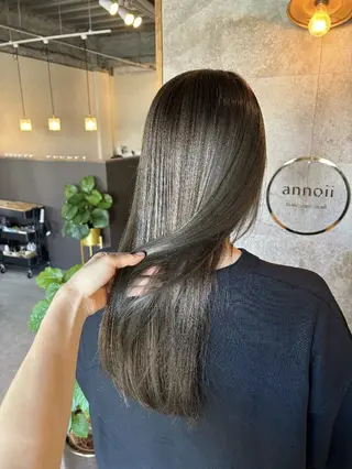 ロング annoii hair eye nail所属・annoiiヘア・マ ツゲ・眉毛・耳つぼのヘアスタイル