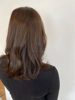 ミディアム 山中 かりんのヘアスタイル