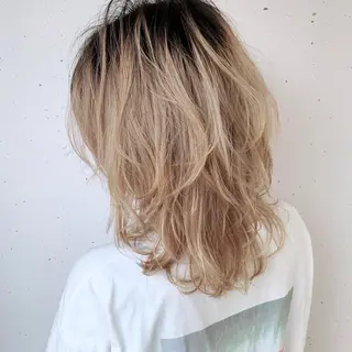 ミディアム raika .のヘアスタイル