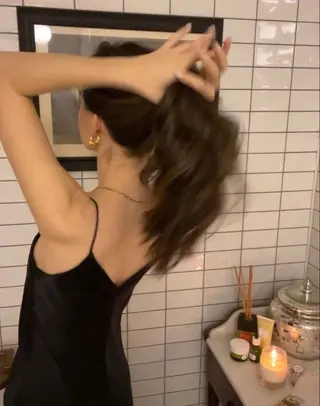 ミディアム パーマ pu+on. nailworks所属・fuyumi / ニュアンスネイルのネイルデザイン