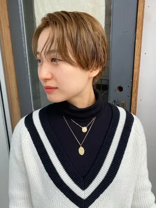 ショート カラー パーマ ヘアアレンジ メンズ キッズ ネイル マツエク・マツパ アイブロウ モリモト サナのヘアスタイル