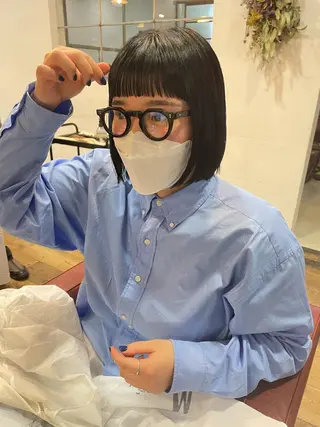 ショート カラー 石田 まいやのヘアスタイル